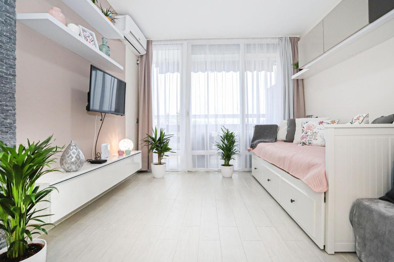 Silver Lodge Ezuestpart Apartman Siofok Dış mekan fotoğraf